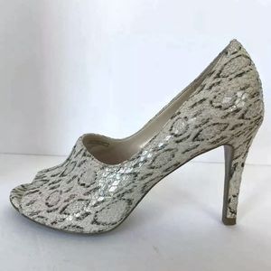 Tahari Walden Snakeskin Heels Peep Toe 6.5 M